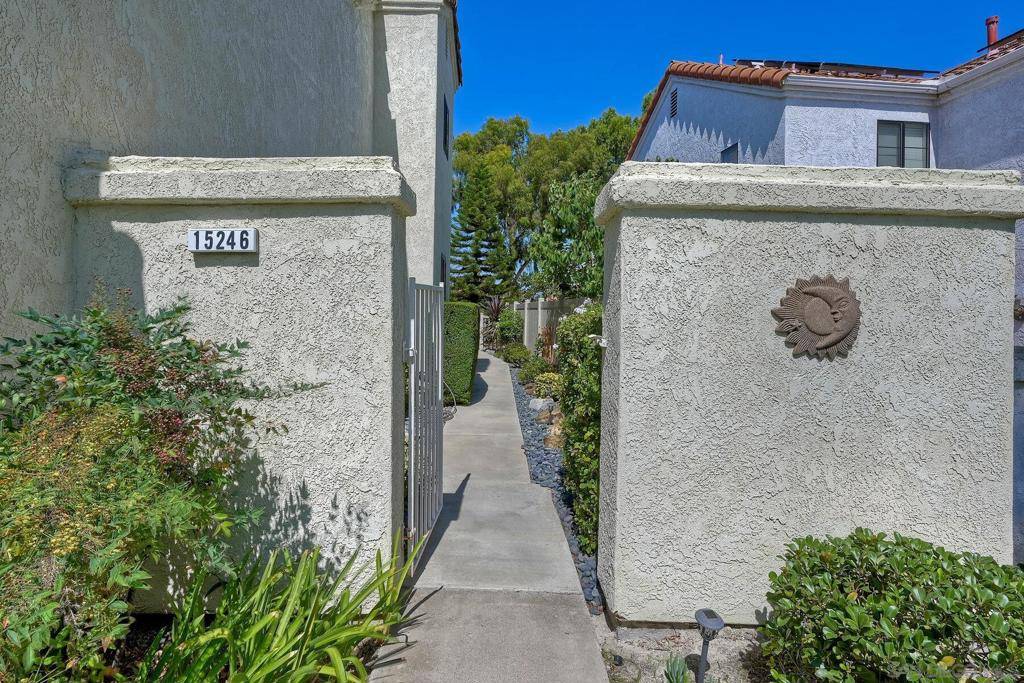 San Diego, CA 92128,15246 Avenida Rorras