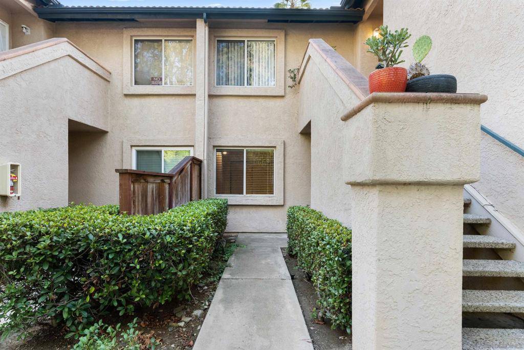 San Diego, CA 92127,11267 Avenida De Los Lobos #E