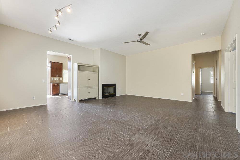 Oceanside, CA 92058,3905 Cadena Dr