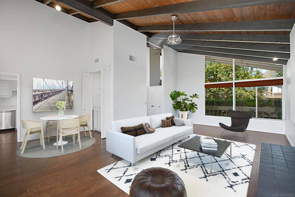 Rancho Bernardo (san Diego), CA 92128,17179 Bernardo Center Drive