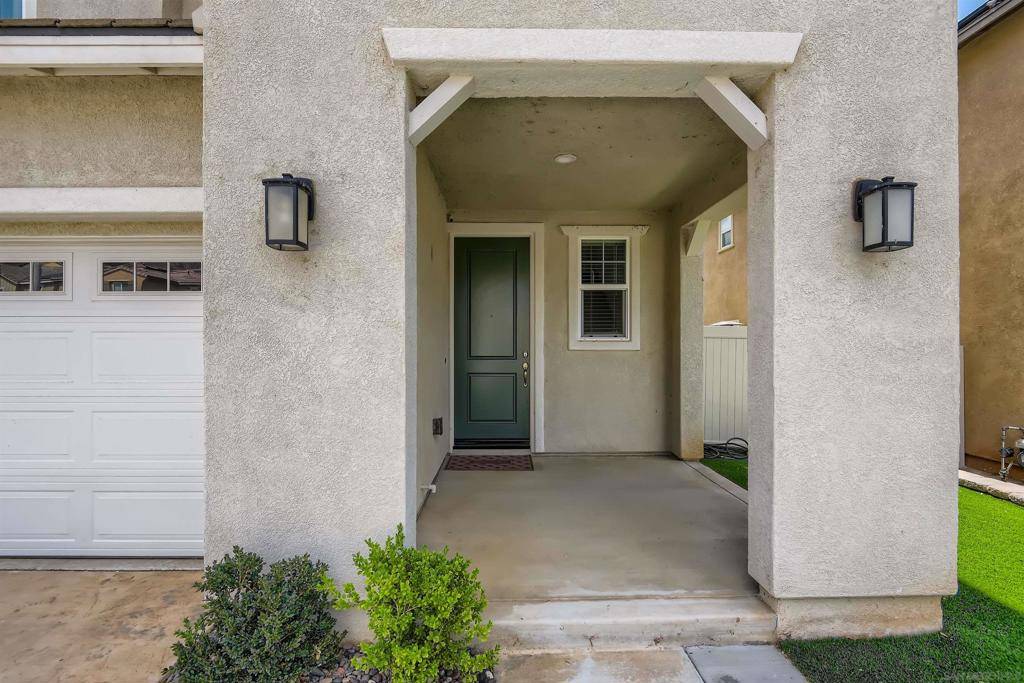 Fallbrook, CA 92028,317 CAMPOLINA CT.