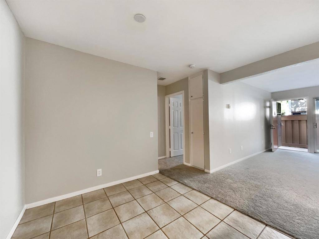 San Diego, CA 92123,3549 Castle Glen Dr #108