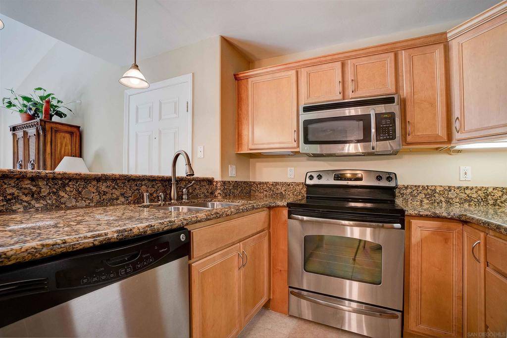 San Diego, CA 92117,5404 Balboa Arms Dr #467