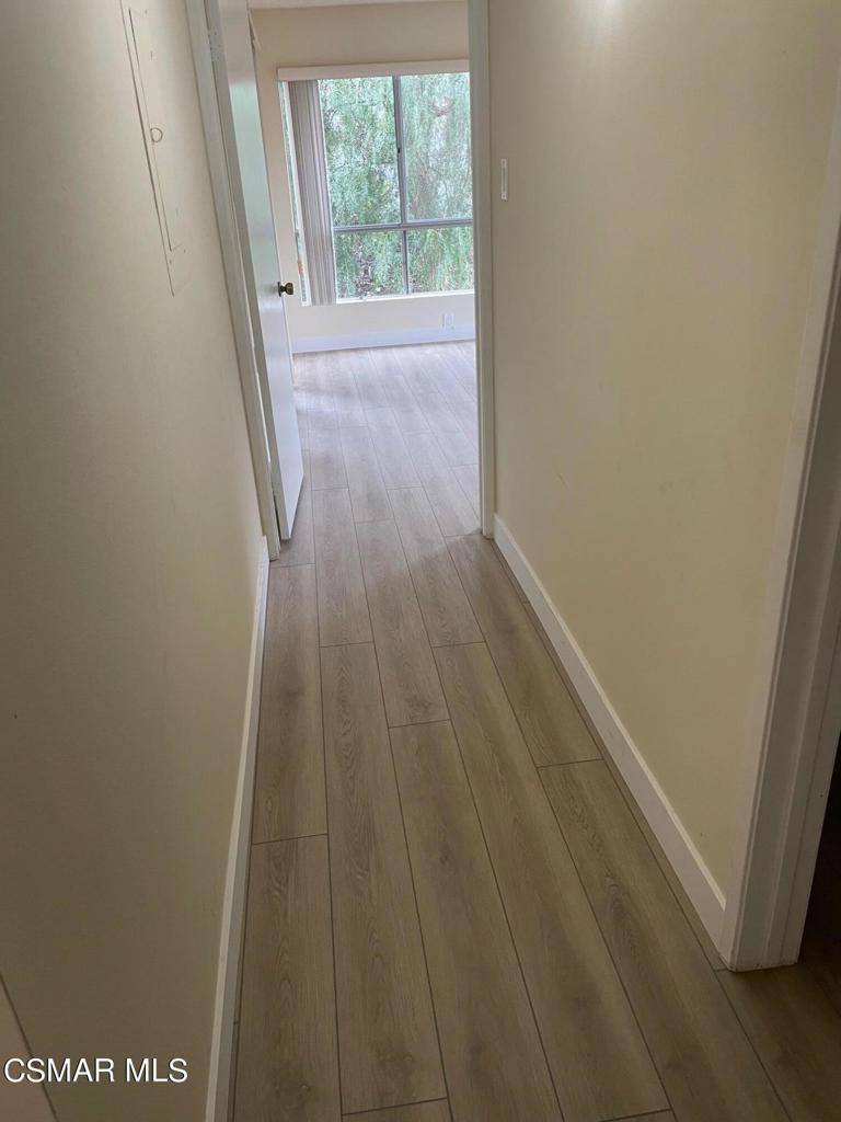 Thousand Oaks, CA 91360,327 Chestnut Hill CT #24