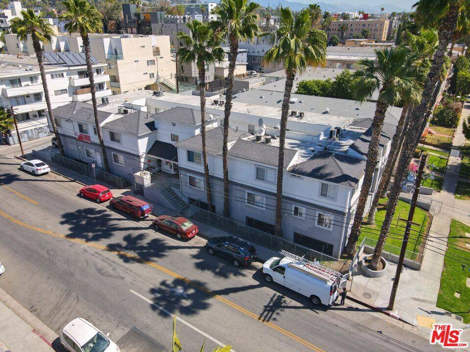 Los Angeles, CA 90028,1540 N BRONSON AVE