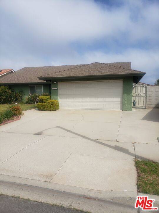 Oxnard, CA 93030,1211 BOTTLEBRUSH PL