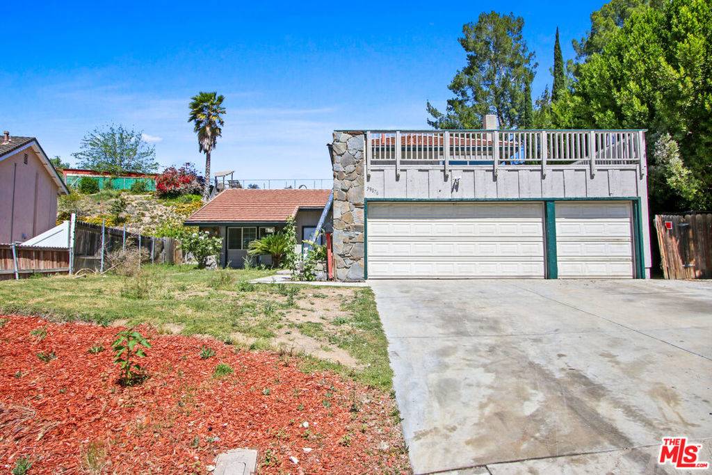 Santa Clarita, CA 91387,29076 LILLYGLEN DR