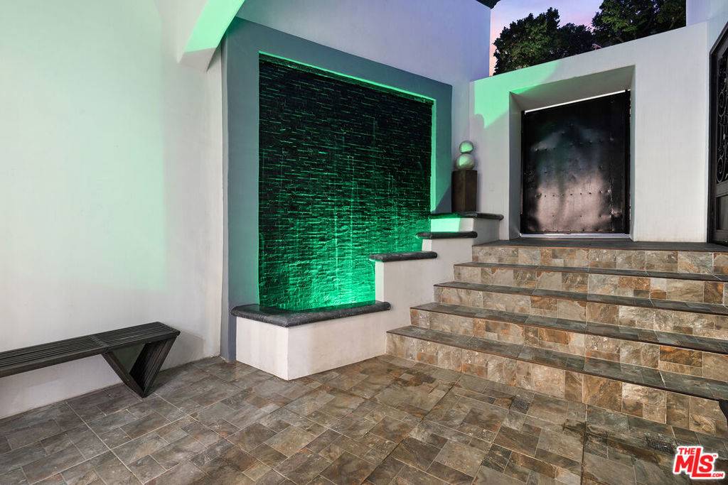 Studio City, CA 91604,11699 Picturesque DR