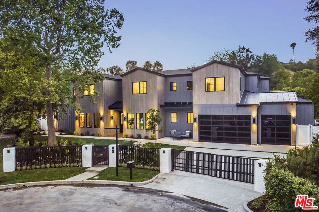 Tarzana, CA 91356,19532 Shirley CT