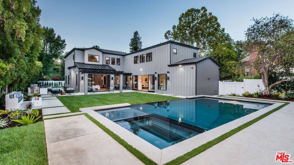 Tarzana, CA 91356,19532 Shirley CT