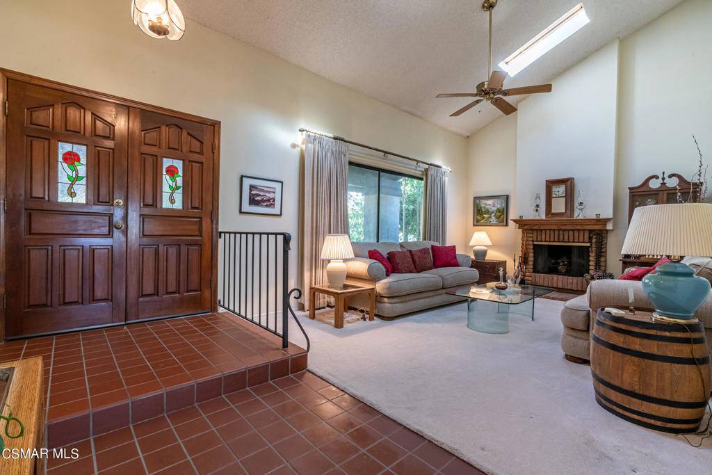 Thousand Oaks, CA 91362,1932 Summer Cloud DR