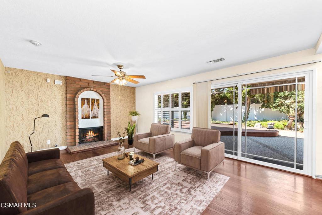 Newbury Park, CA 91320,383 Havenside AVE