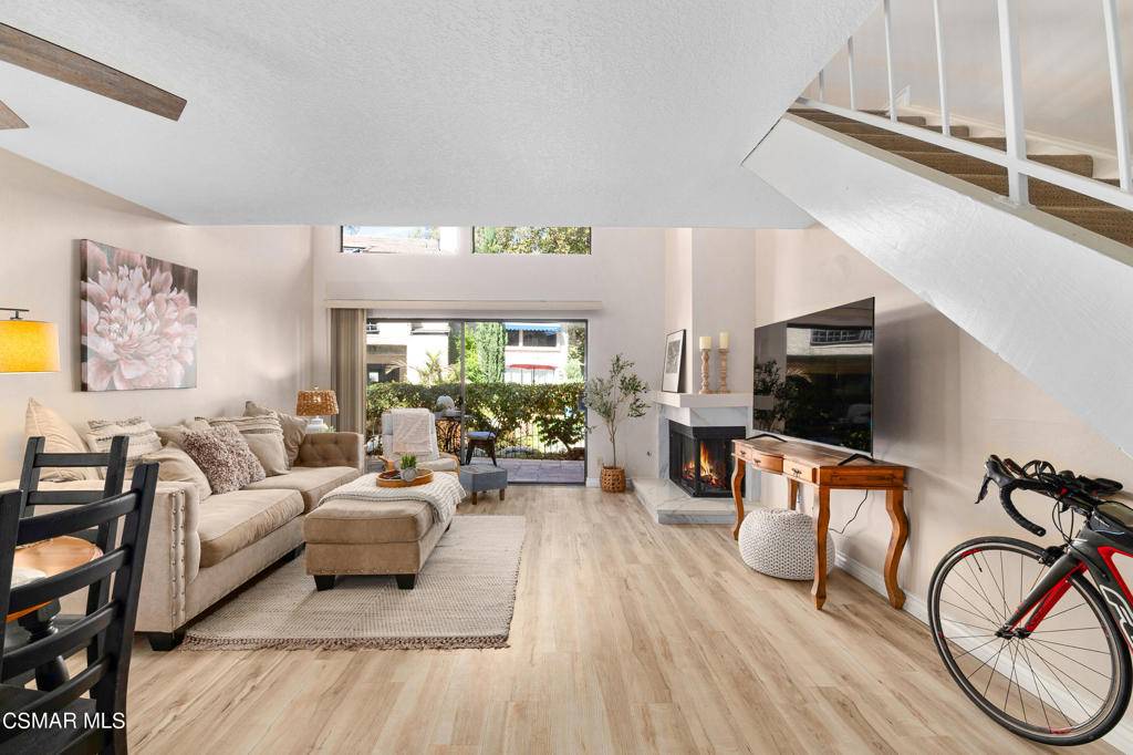 Agoura Hills, CA 91301,5704 Skyview WAY #A