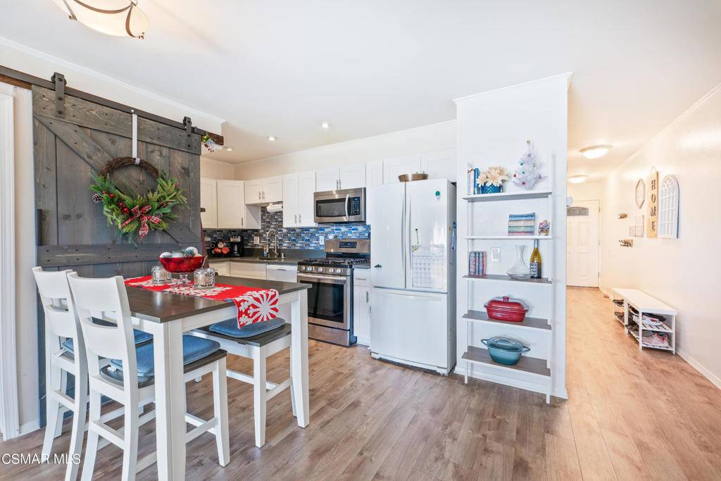 Port Hueneme, CA 93041,908 Lighthouse WAY