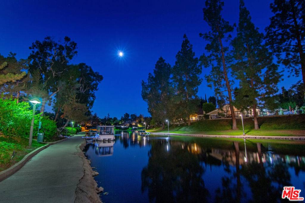 Calabasas, CA 91302,23140 Park Sorrento