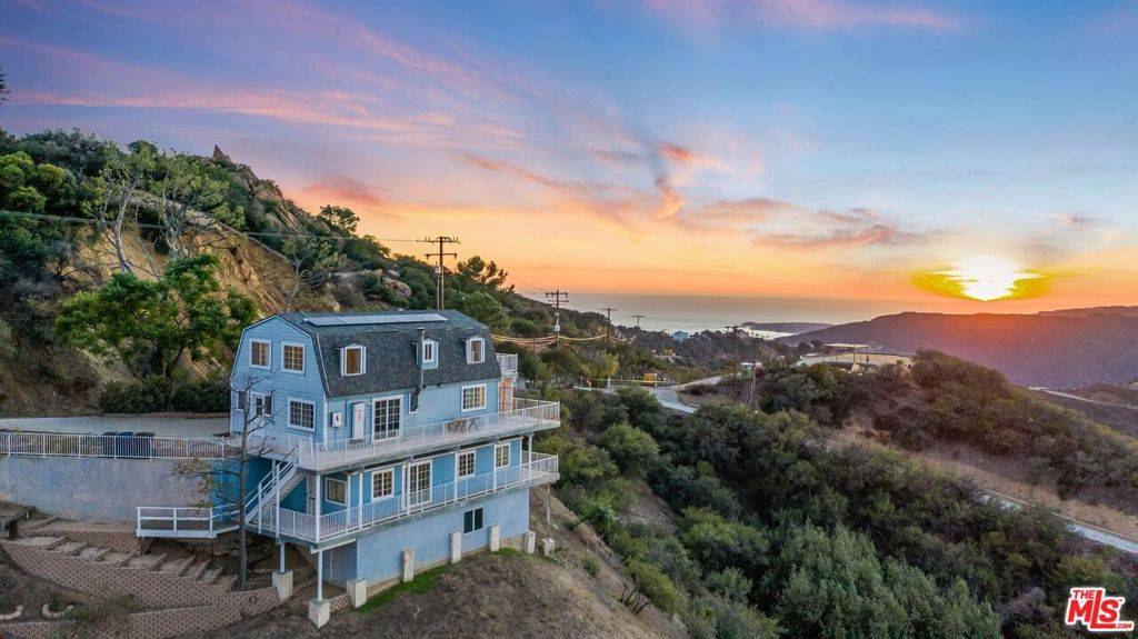 Malibu, CA 90265,24551 Piuma RD