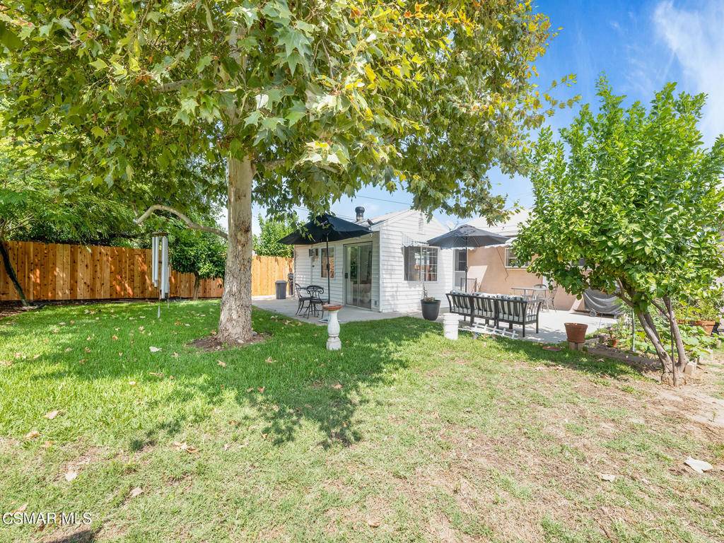 Reseda, CA 91335,7247 Yolanda AVE