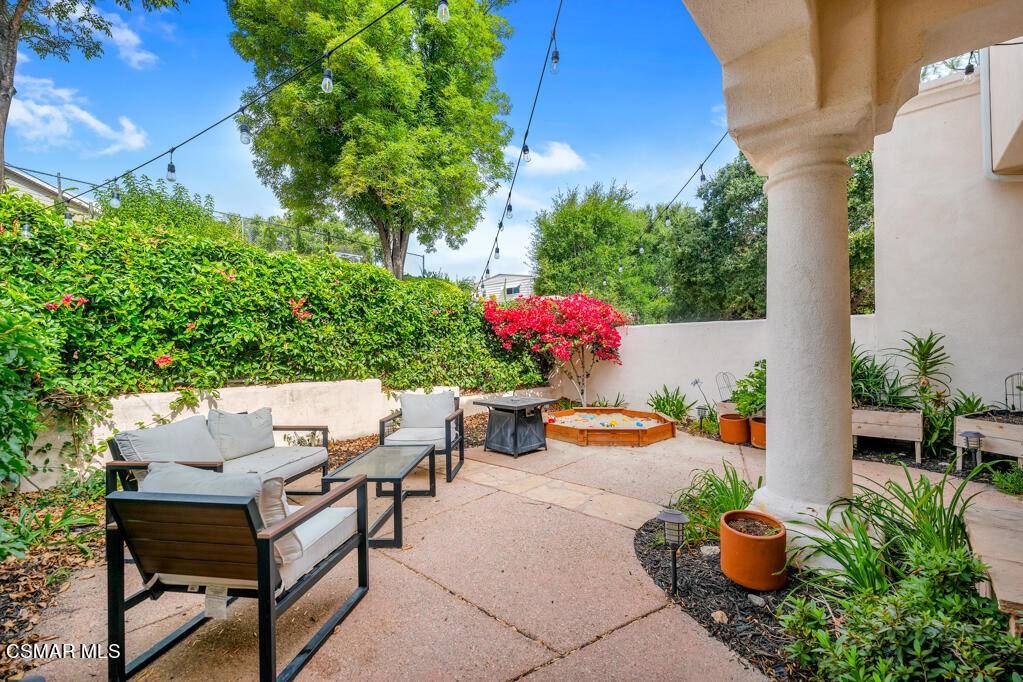 Newbury Park, CA 91320,1092 Mountain Oak PL
