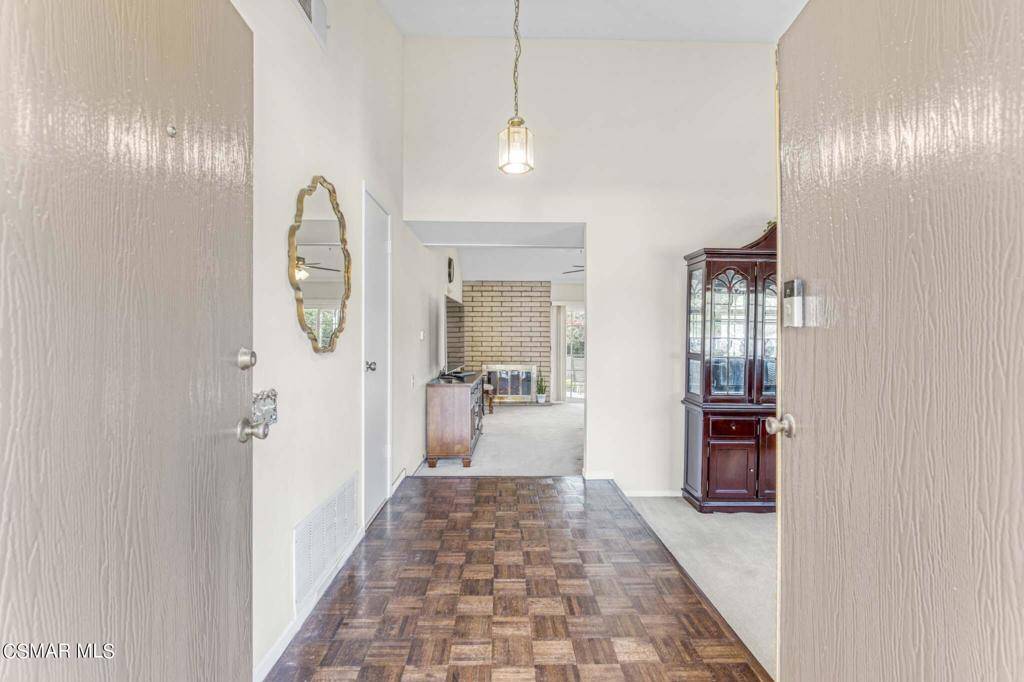 Thousand Oaks, CA 91360,3115 Indian Mesa DR