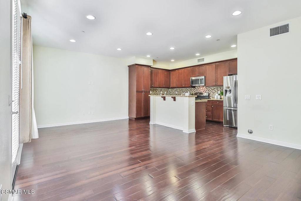 Newbury Park, CA 91320,40 Secret Hollow LN