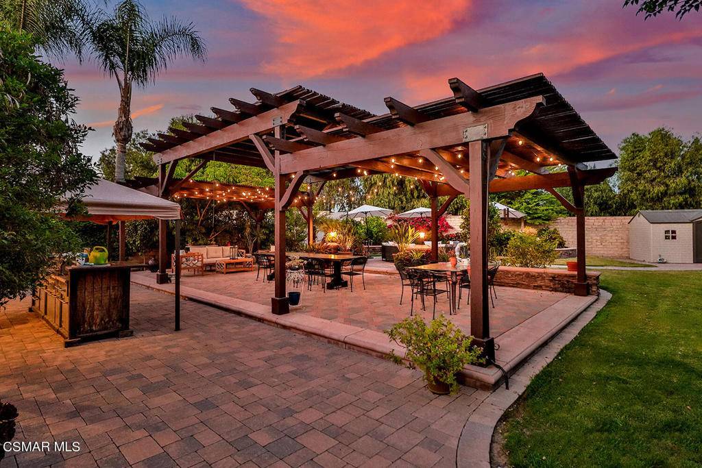 Moorpark, CA 93021,7146 University DR