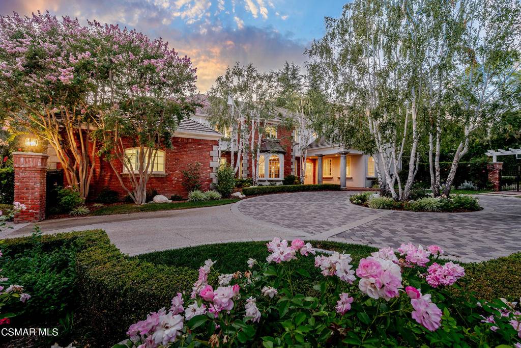 Westlake Village, CA 91362,581 Lakeview Canyon RD