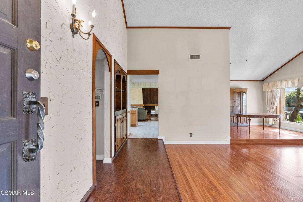 Simi Valley, CA 93065,2287 Burnside ST