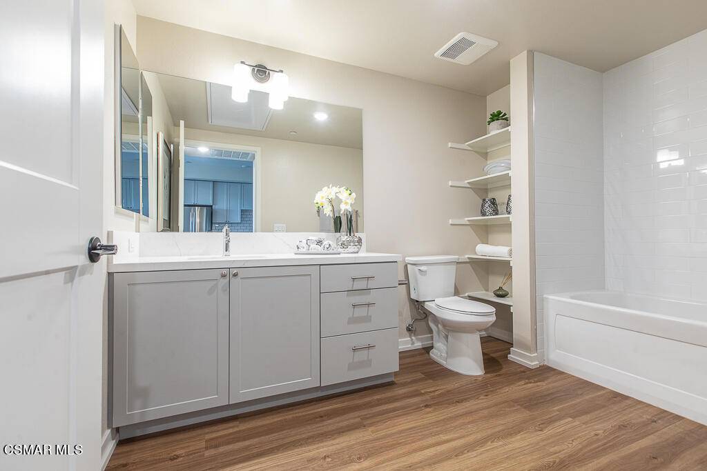 Thousand Oaks, CA 91362,71 Conejo School RD #217