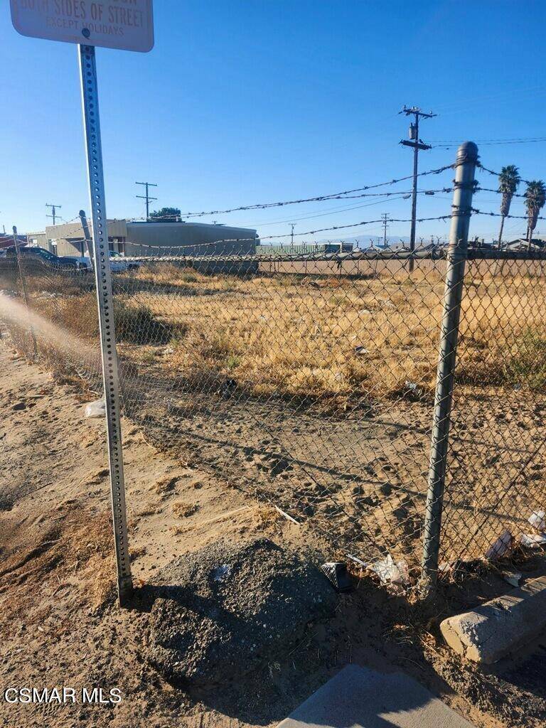 Lancaster, CA 93536,119 Pondera St Vic Division