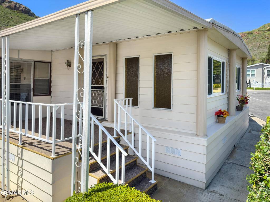 Newbury Park, CA 91320,277 Monte Vista