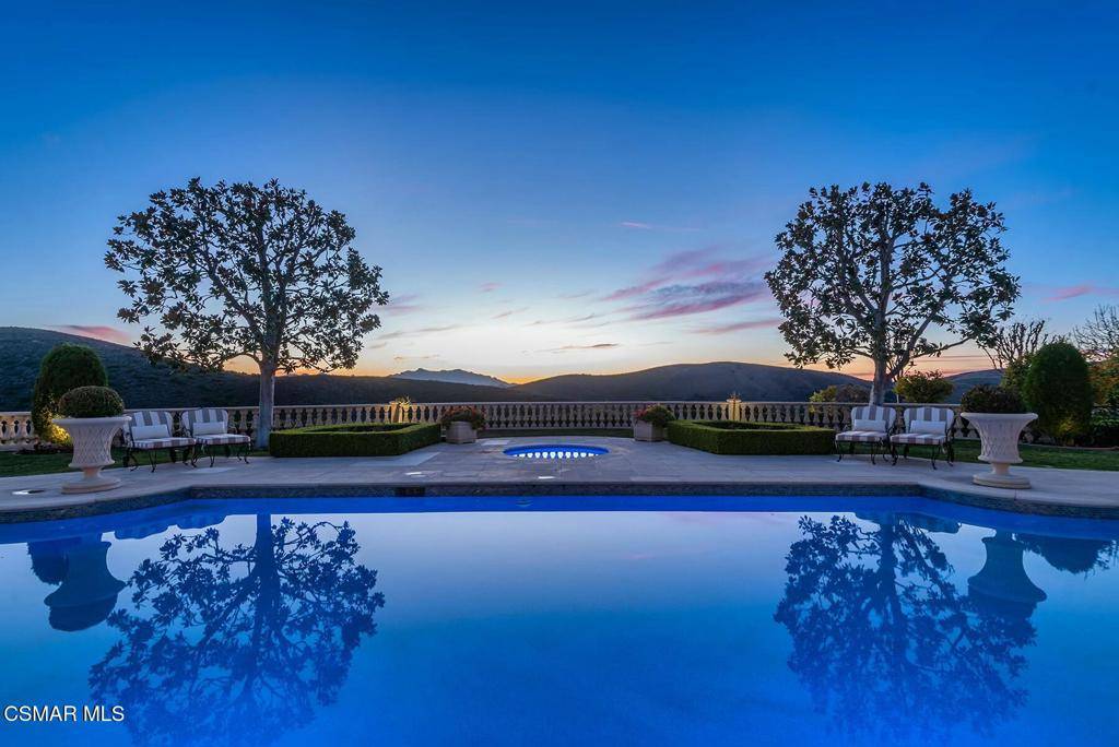Westlake Village, CA 91362,996 Vista Ridge LN