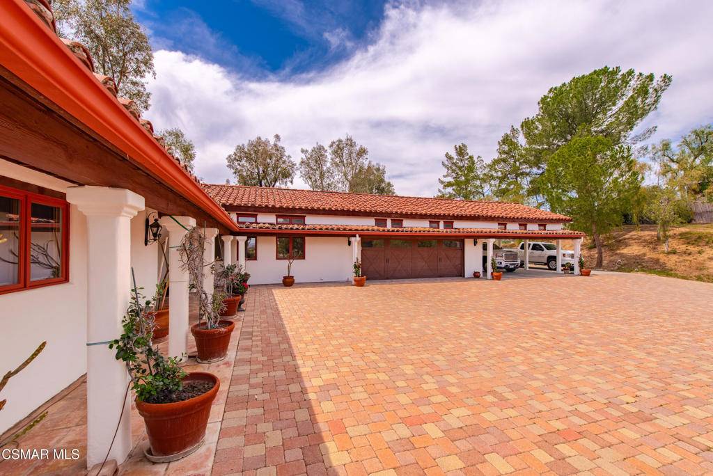 Castaic, CA 91384,30505 Sloan Canyon RD