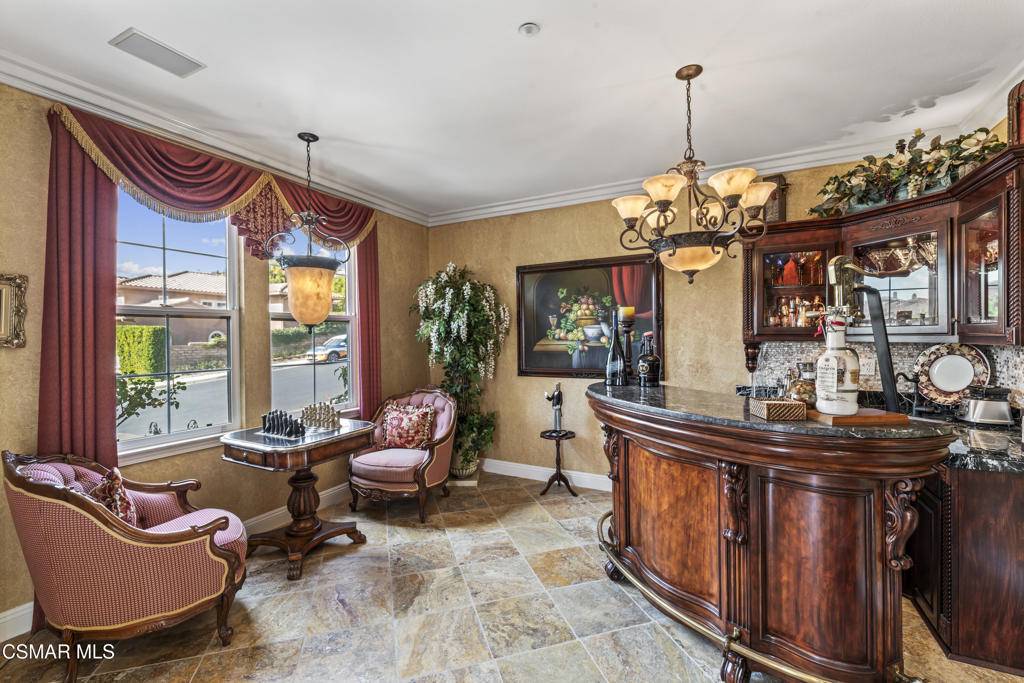 Moorpark, CA 93021,4104 Dakota DR