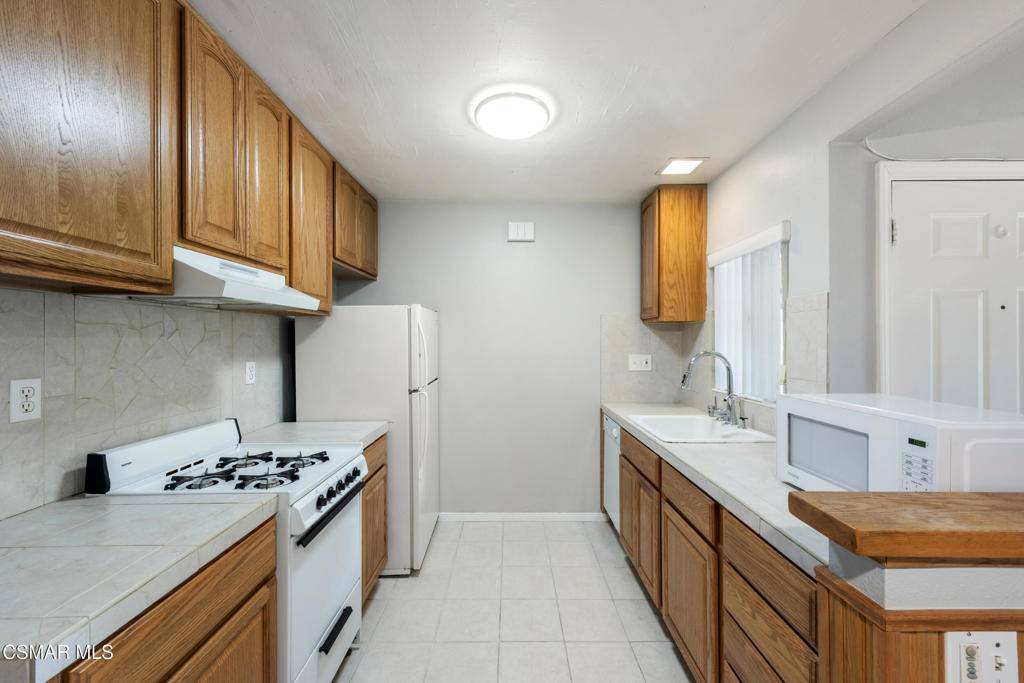Simi Valley, CA 93063,4569 Alamo ST #E