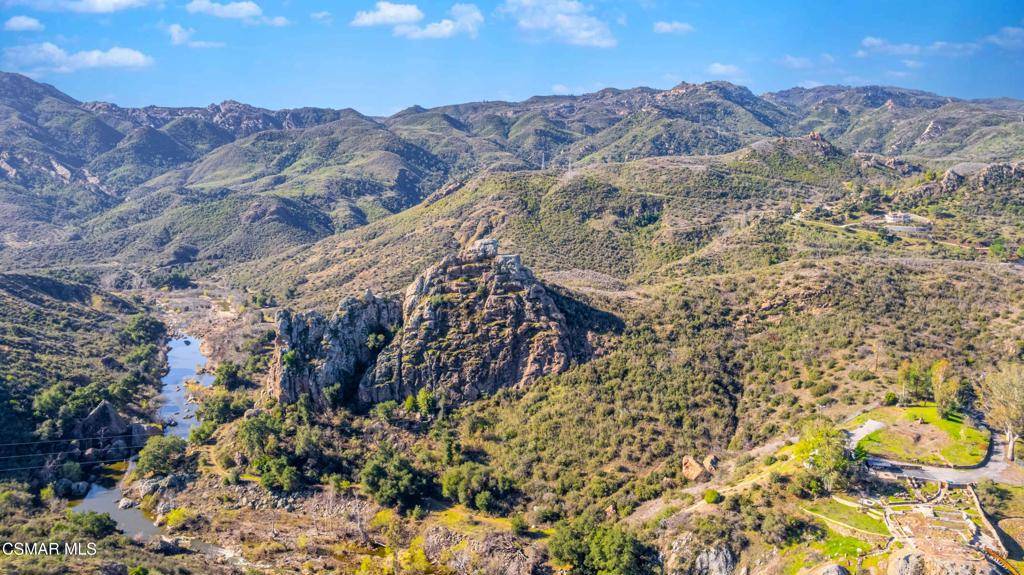 Agoura Hills, CA 91301,1945 Overhill RD
