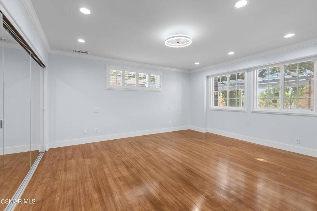 West Hills, CA 91304,23401 Schoenborn ST