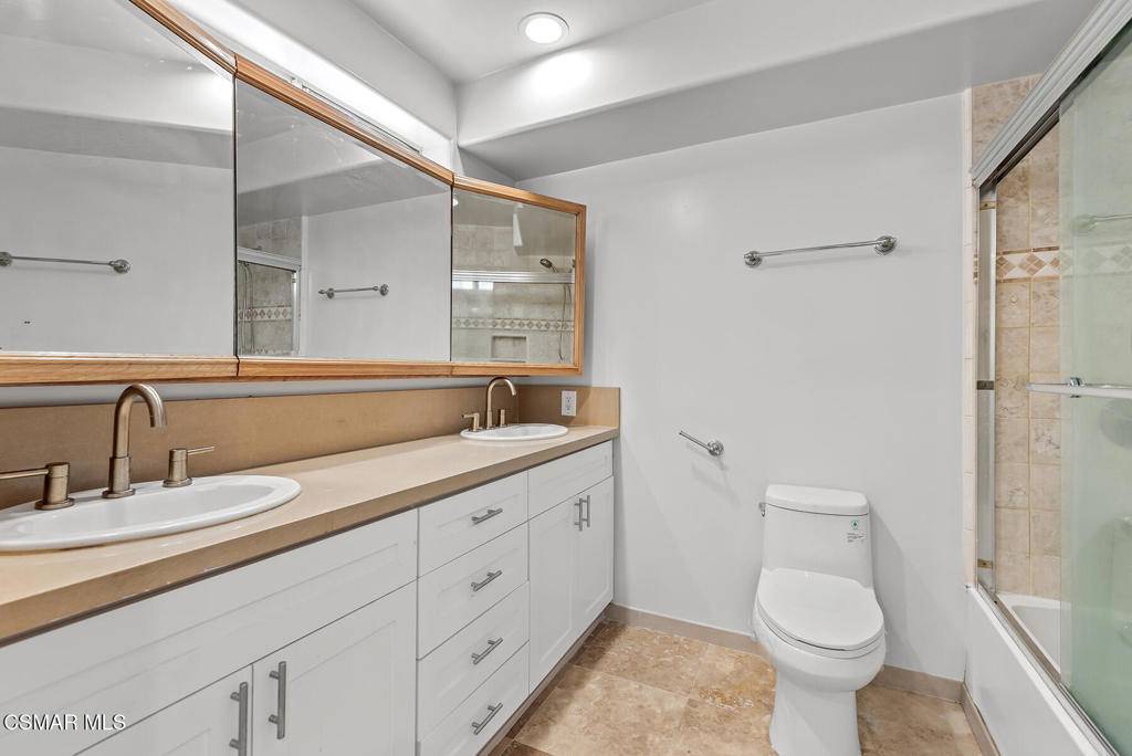 West Hills, CA 91304,23401 Schoenborn ST