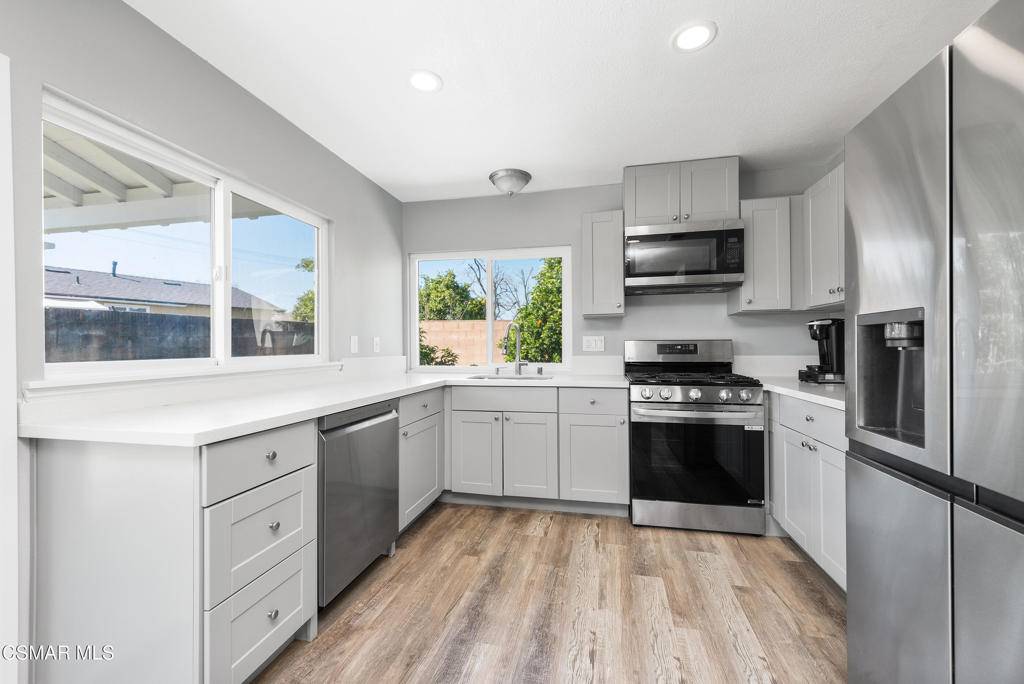 Simi Valley, CA 93065,2378 Lansing PL