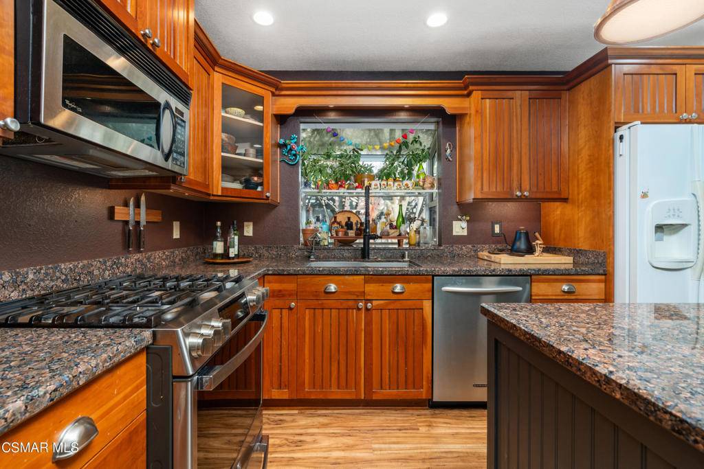 Newbury Park, CA 91320,148 Timber RD
