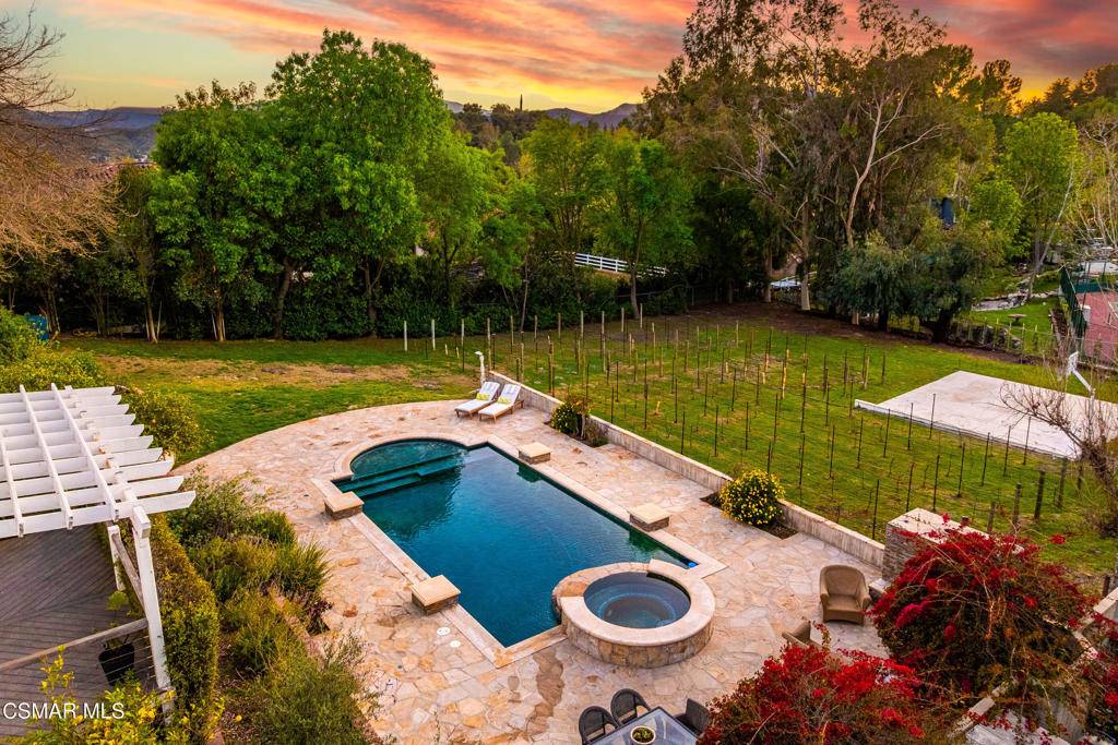 Agoura Hills, CA 91301,6033 Colodny DR