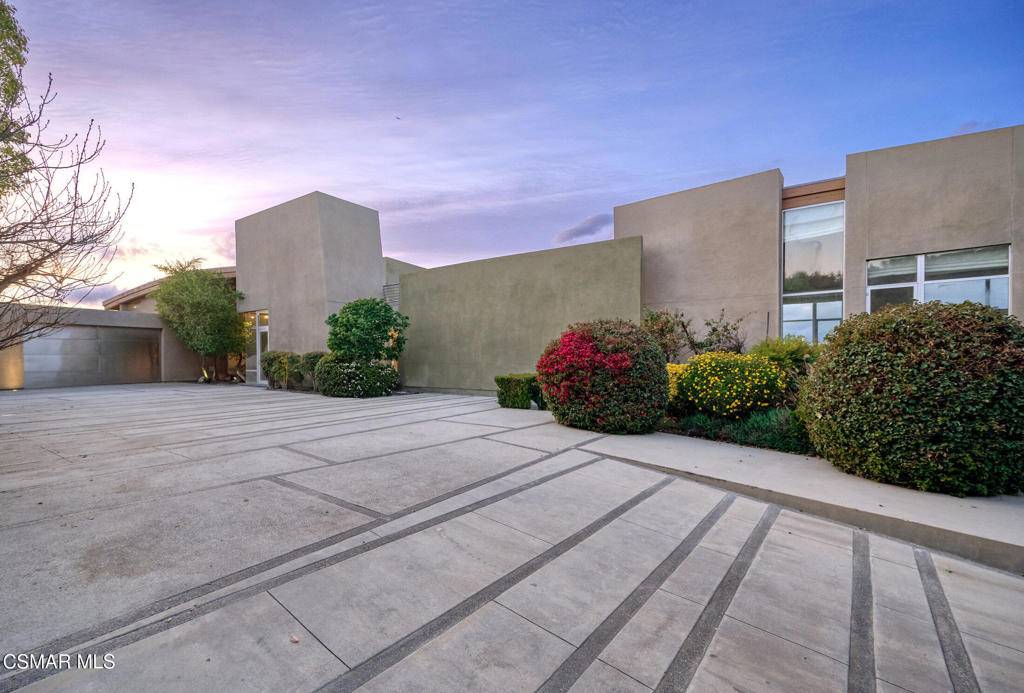 Sherman Oaks, CA 91423,3681 Alomar DR