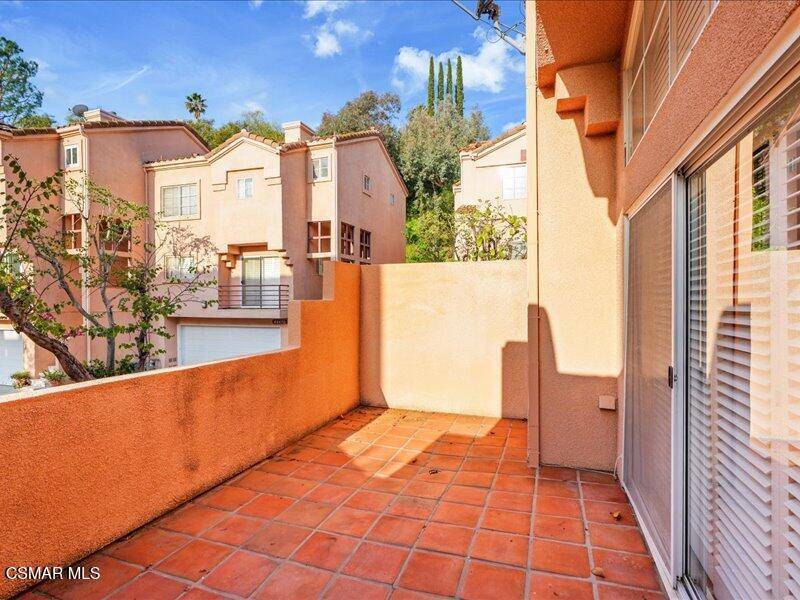 Calabasas, CA 91302,4345 Freedom DR #F