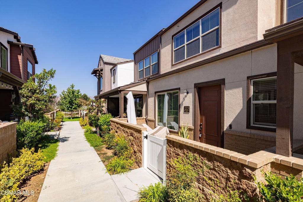 Simi Valley, CA 93065,215 Red Brick DR #3