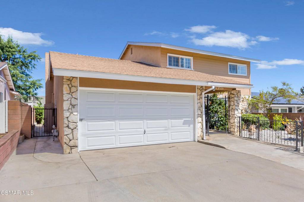 Agoura Hills, CA 91301,29451 Trailway LN