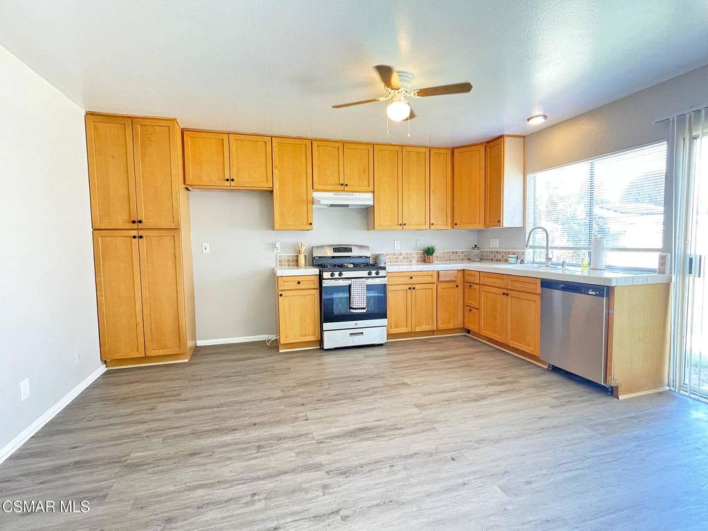 Simi Valley, CA 93065,2373 Bryson PL