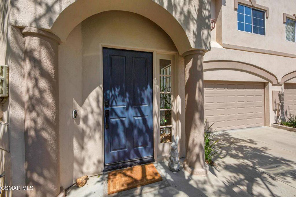 Newbury Park, CA 91320,1021 Larry CT