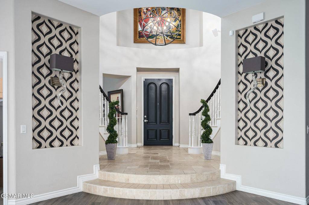 Newbury Park, CA 91320,5477 Via Nicola