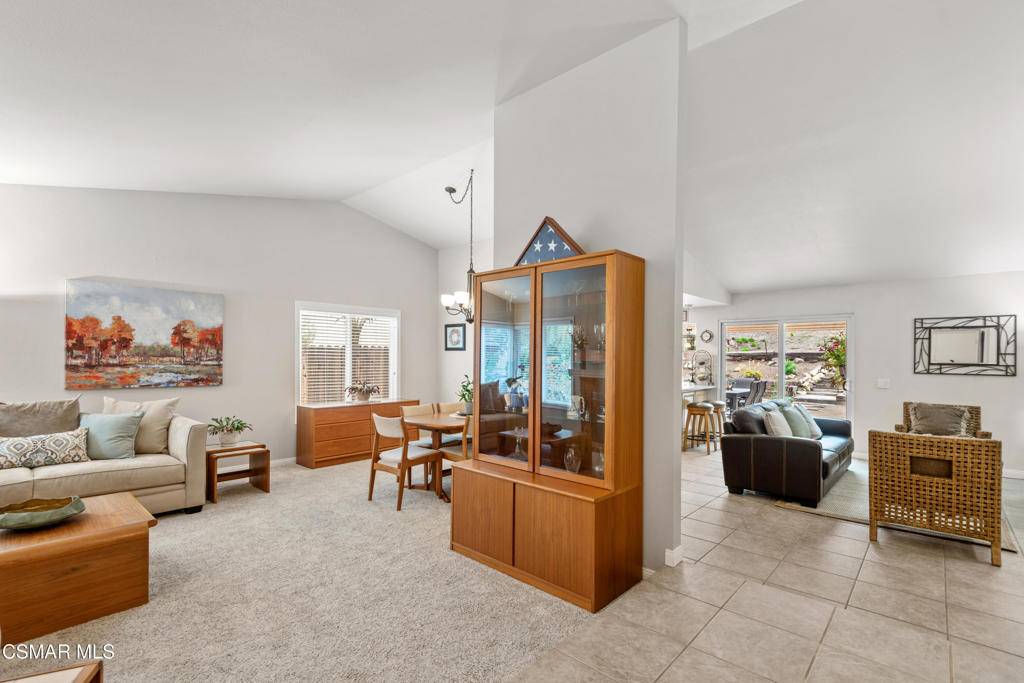 Thousand Oaks, CA 91320,161 Los Vientos DR