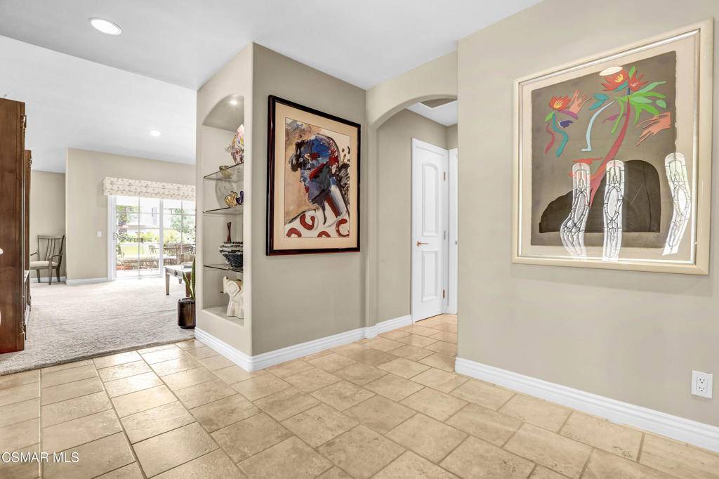 Westlake Village, CA 91361,2942 Winding LN