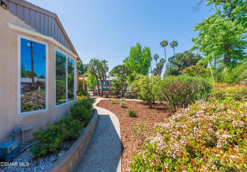 Encino, CA 91316,6120 Zelzah AVE